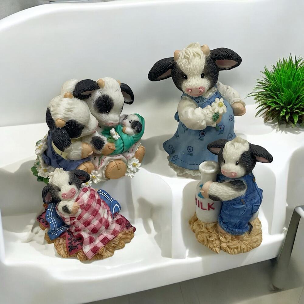 Mary's Moo Moo's Cows Lot of 4 Pregnant Baby Toddler Theme Enesco Vintage
